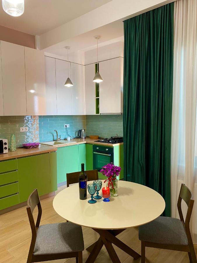 Lovely And Cozy Apartment! Kutaisi Esterno foto